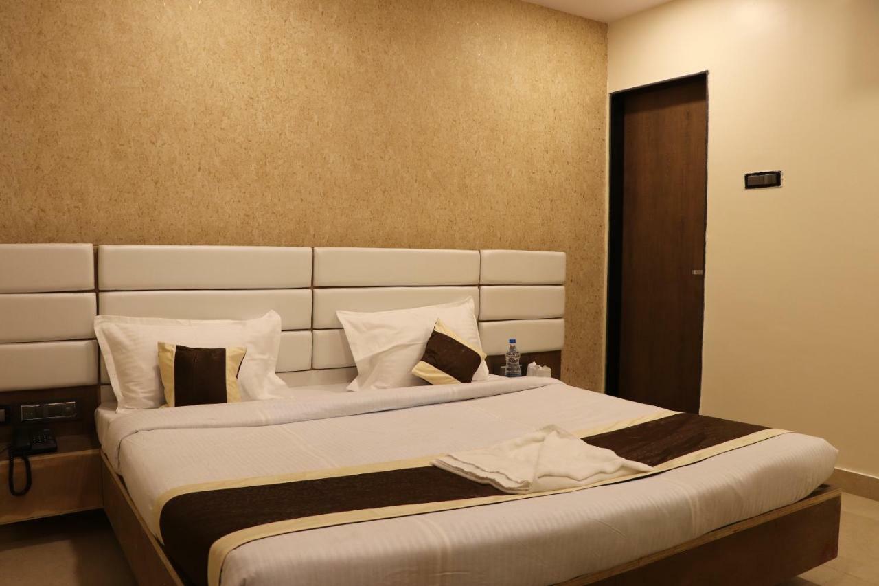 Ganesh Bhavan By Vinayak Hotels Brahmapur Exterior foto