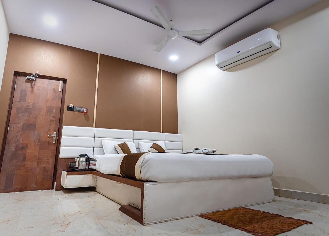 Ganesh Bhavan By Vinayak Hotels Brahmapur Exterior foto